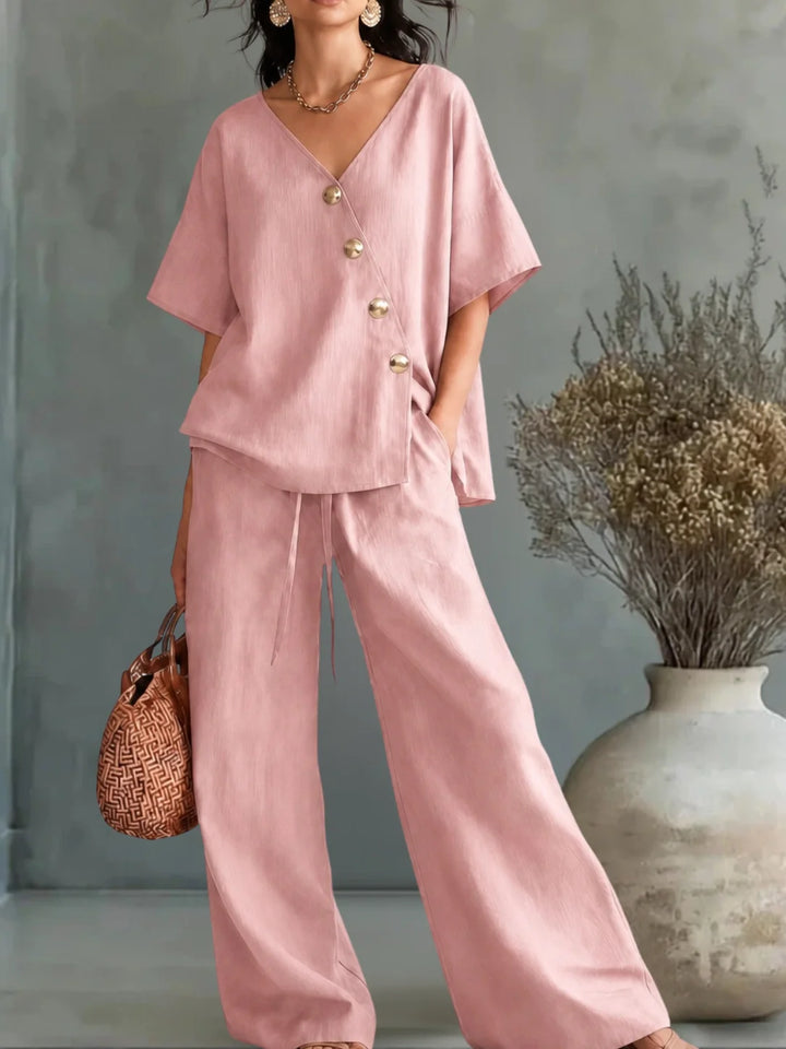 Greta | Completino con Scollo a V e Bottoni