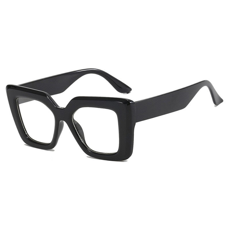 Occhiali da sole quadrati minimalisti e alla moda