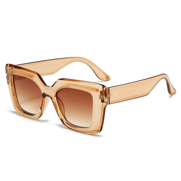 Occhiali da sole quadrati minimalisti e alla moda